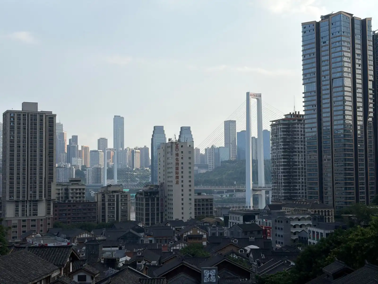 上海尚磊安贸易有限公司建筑钢材与装饰材料产品型号参数对比分析